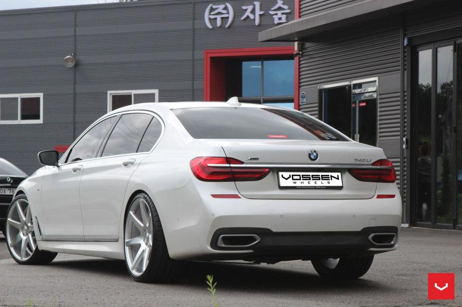  BMW 740Li xDrive on Vossen Wheels (CV7) 2017 года  (фото 5 из 10)